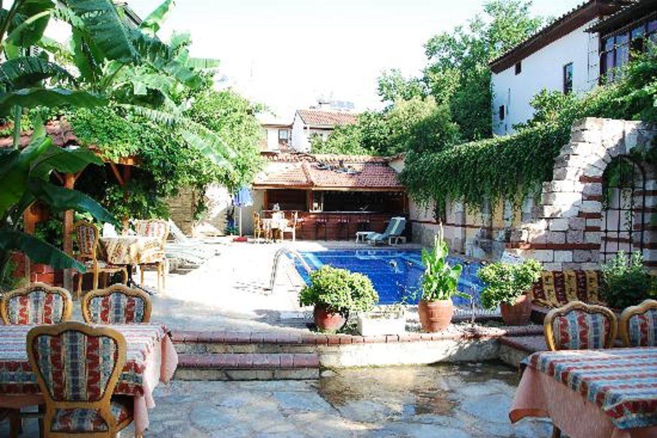 Kaleici Pera Palace 3* Antália