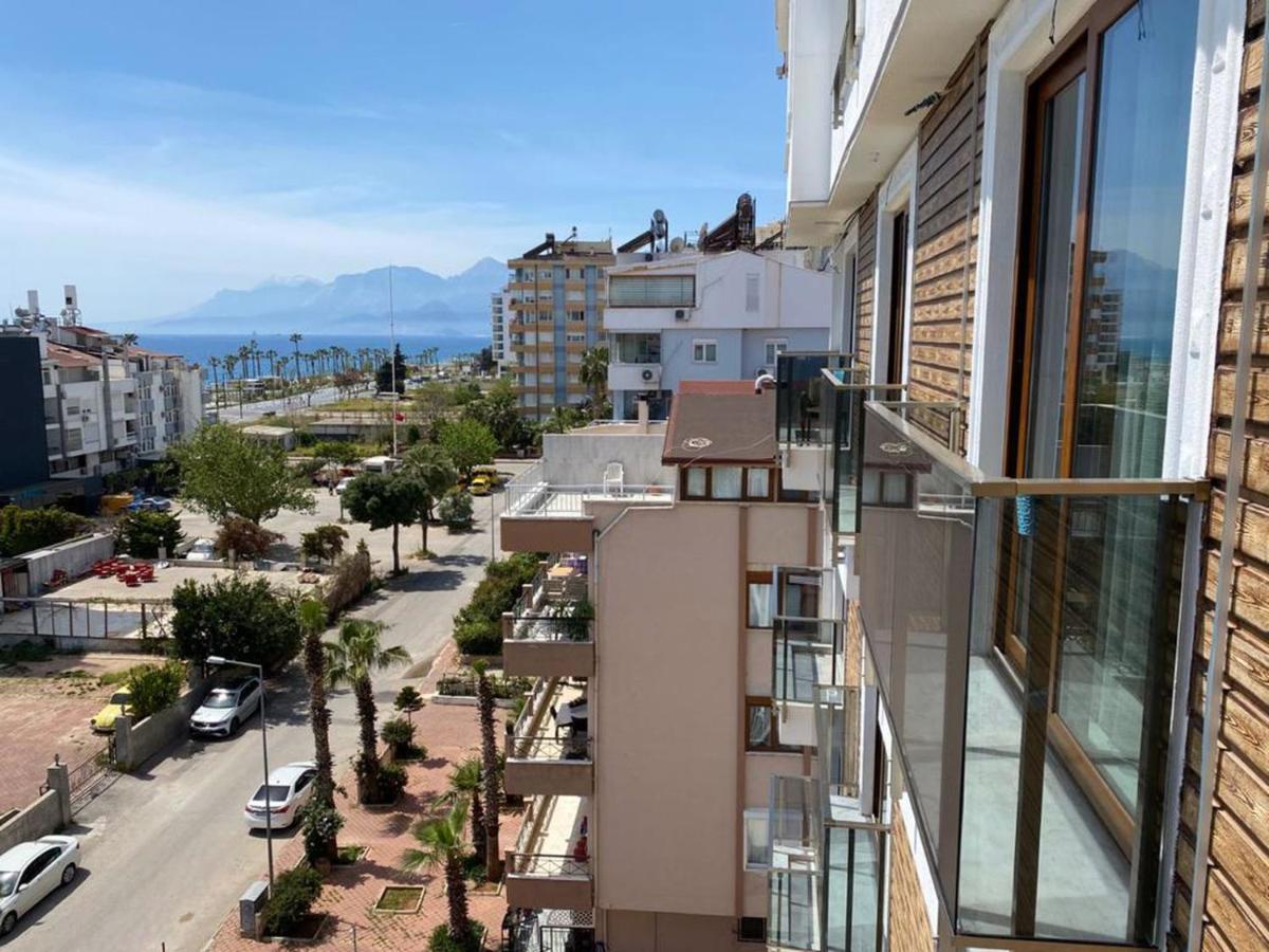 Zeynel Hotel Antália