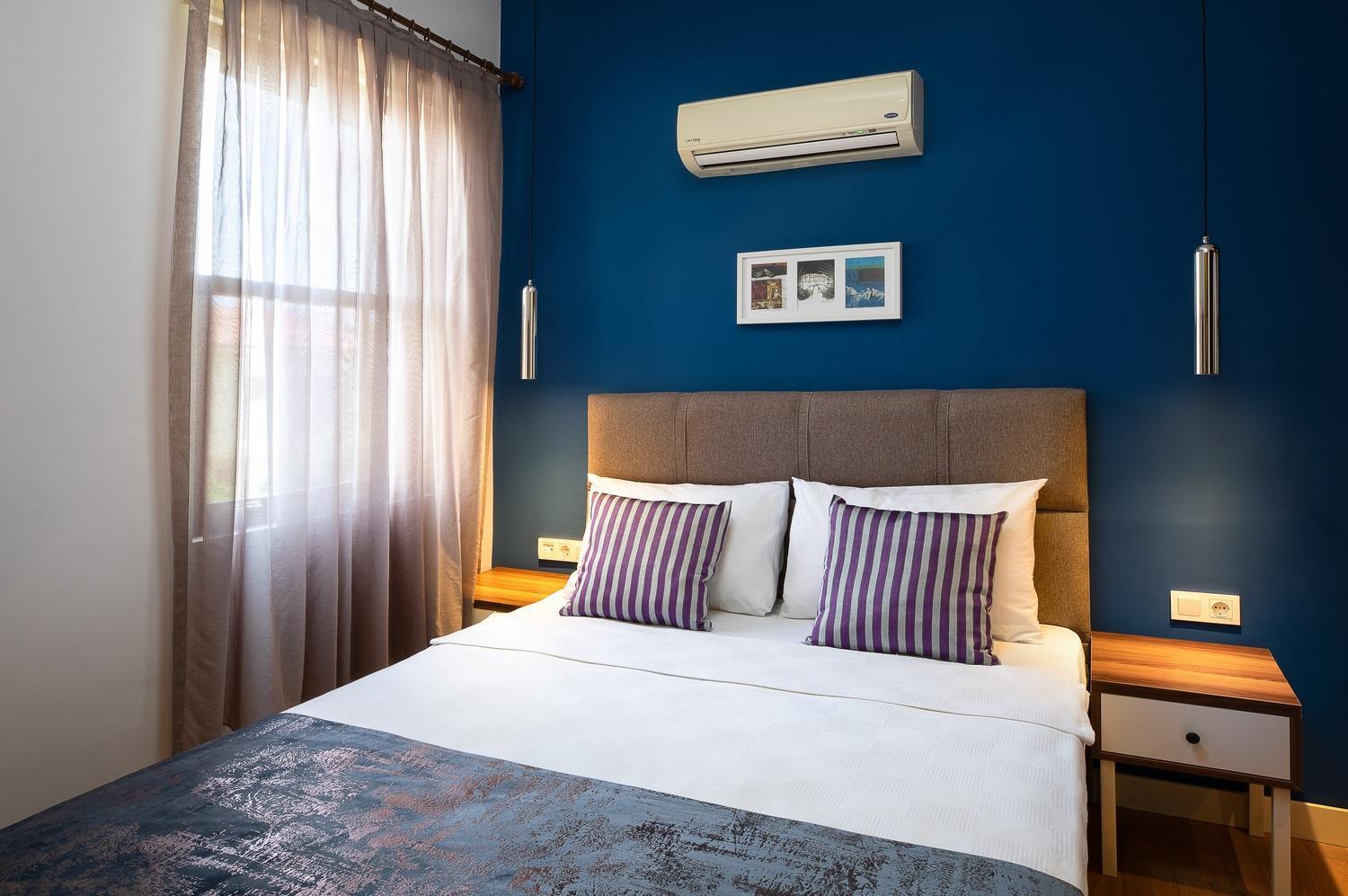 Mono Hotel 3*