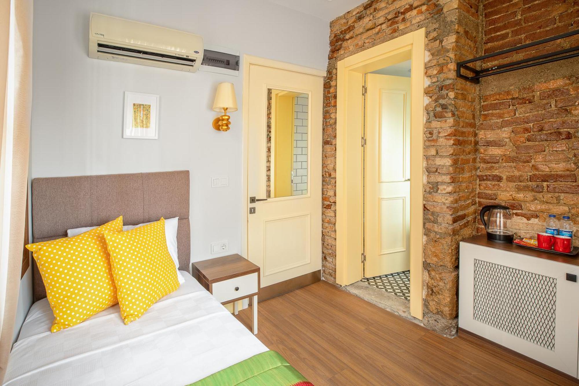 Mono Hotel Hotel