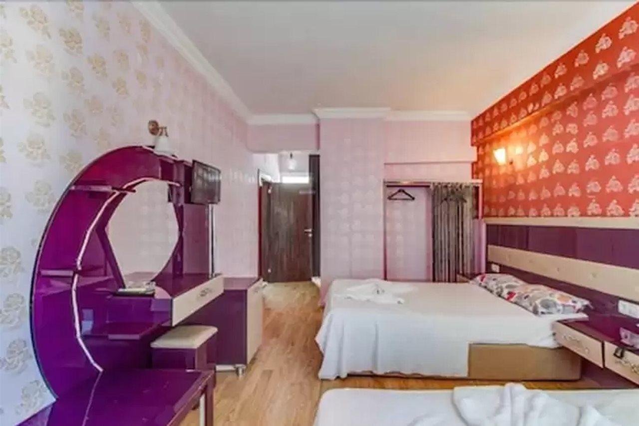 Rozz 1 Hotel