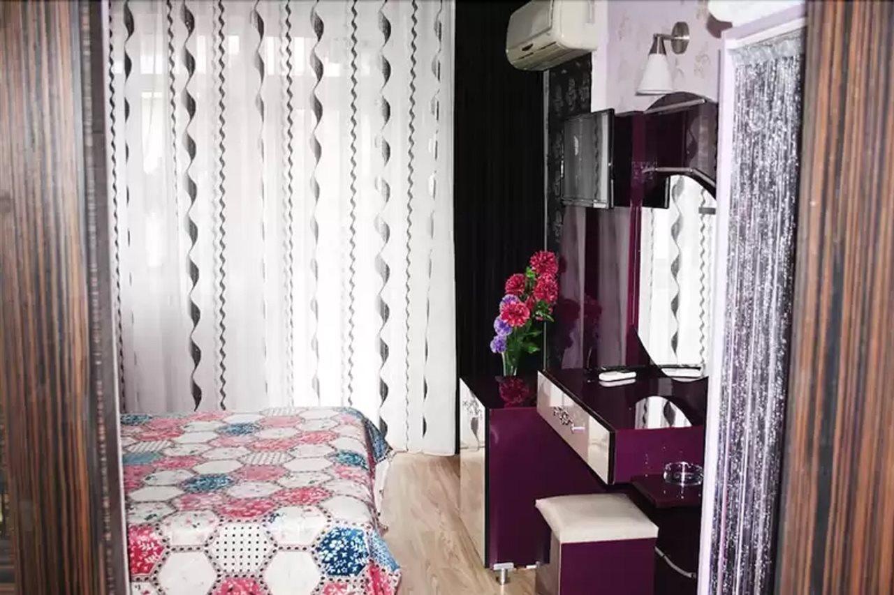 Rozz 1 Hotel 2*