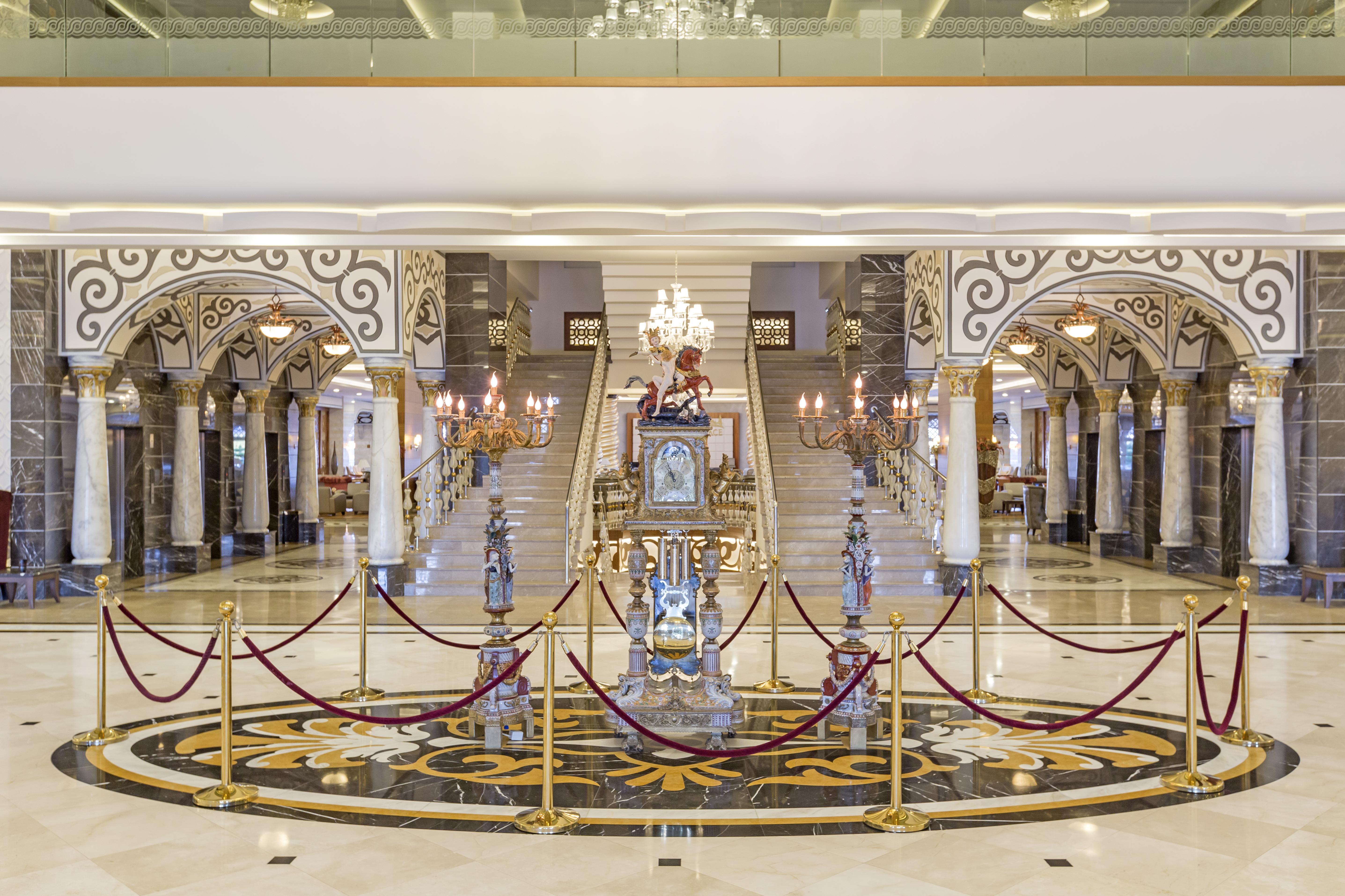 Royal Palace 5* Antália
