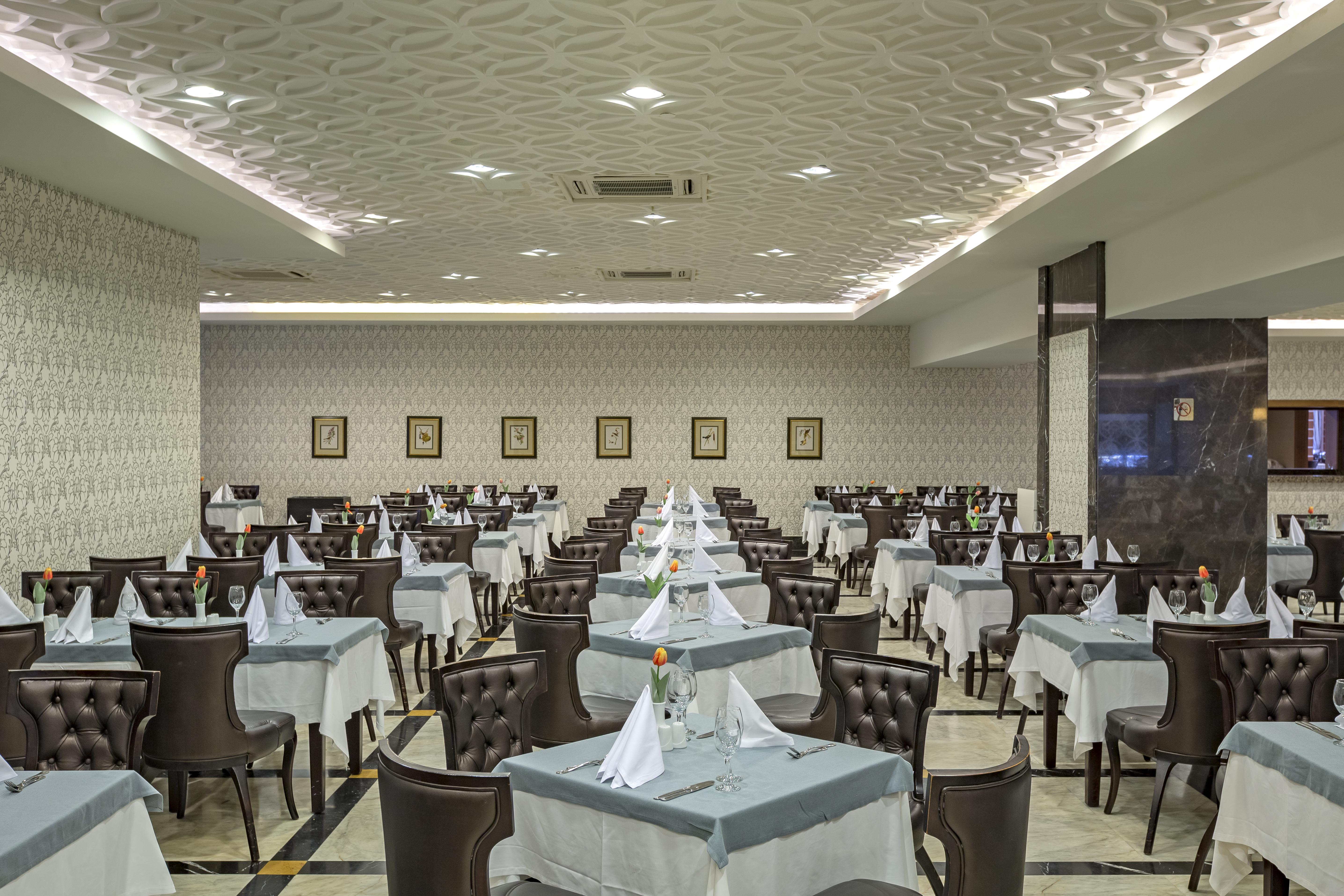 Royal Palace 5* Antália