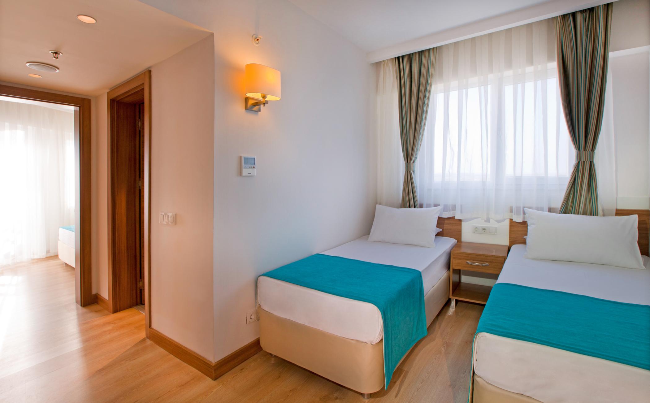 Grand Park Lara Hotel