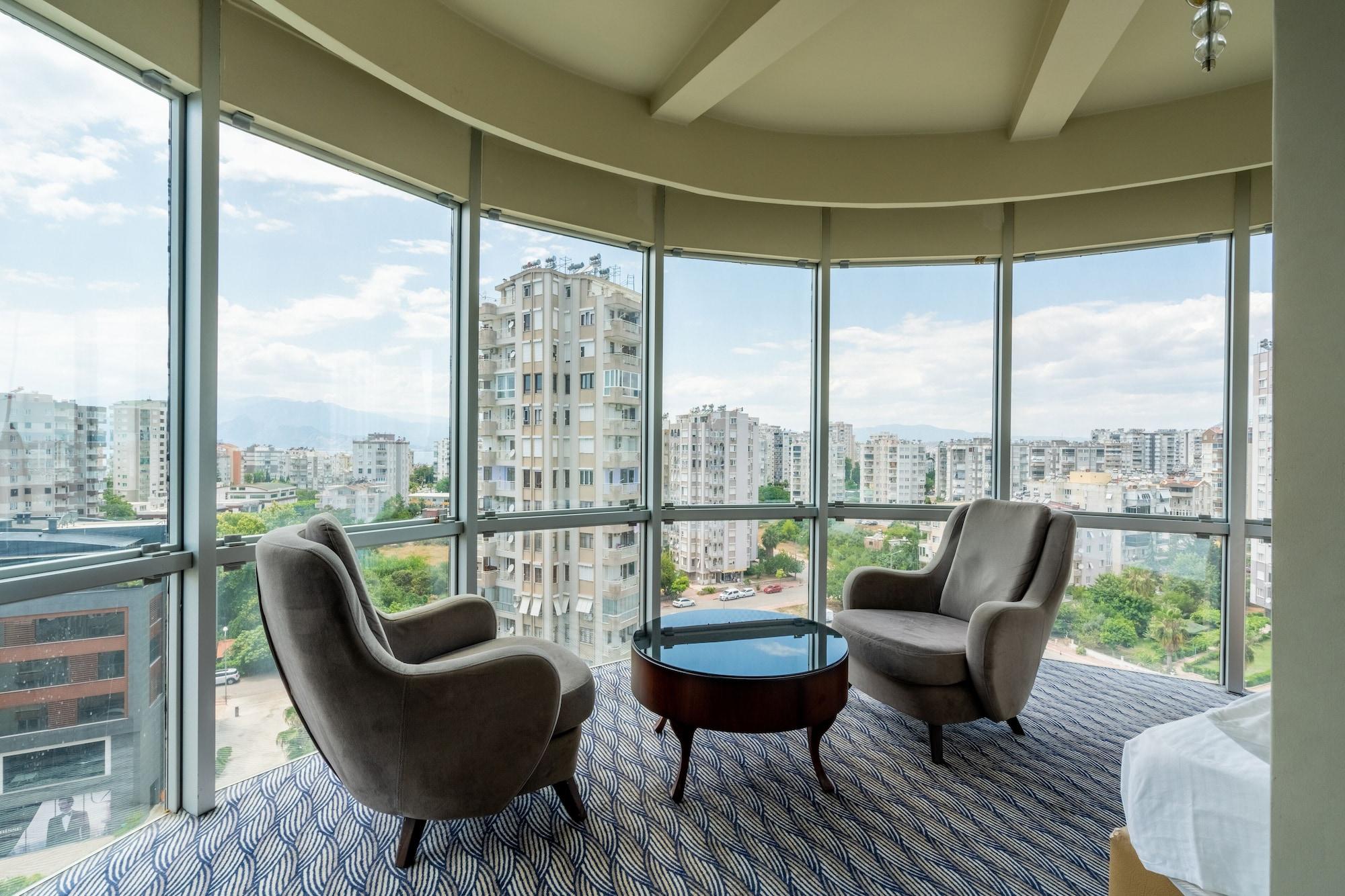 Hotel Live Antália