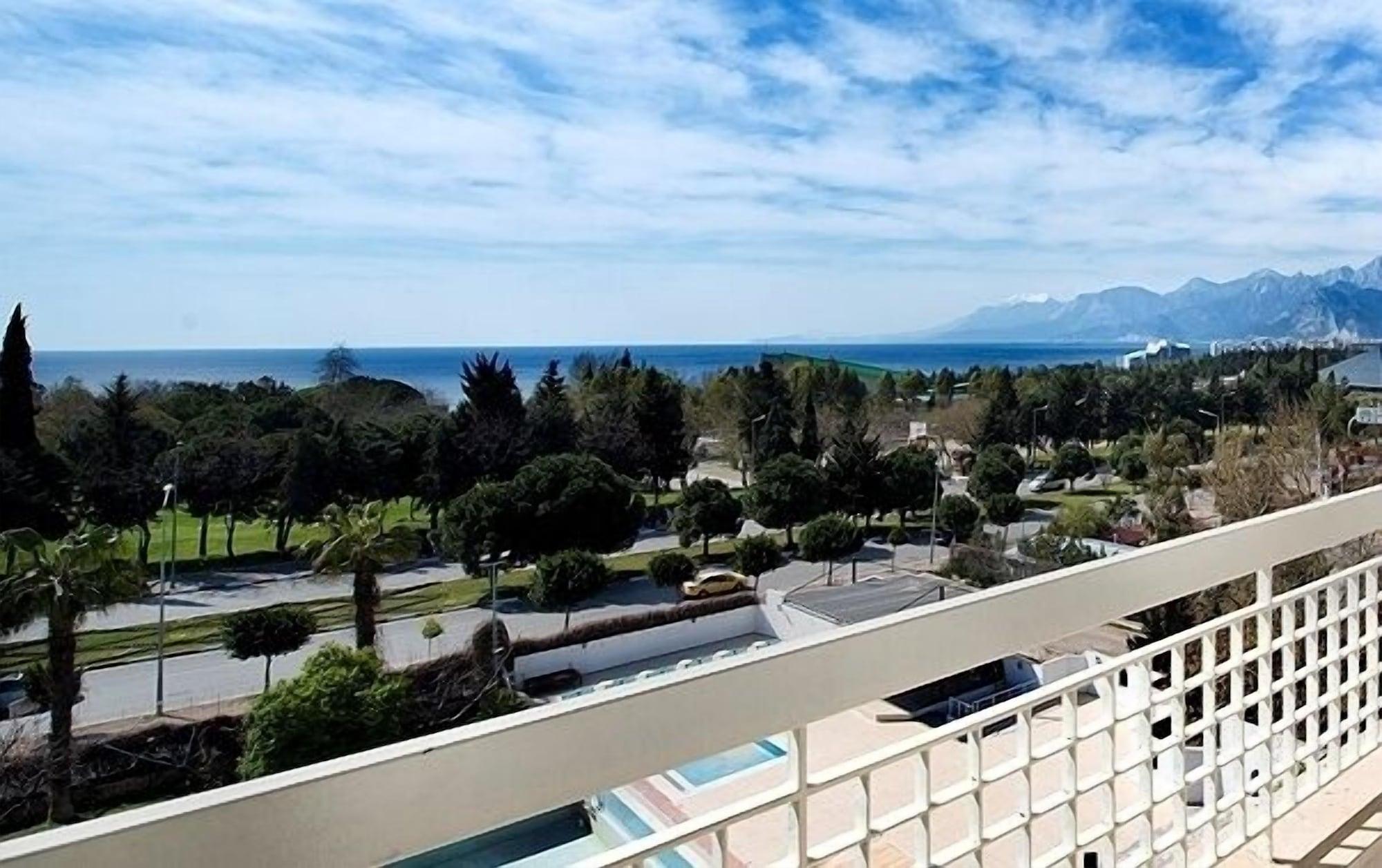 Hotel Nashira Antália