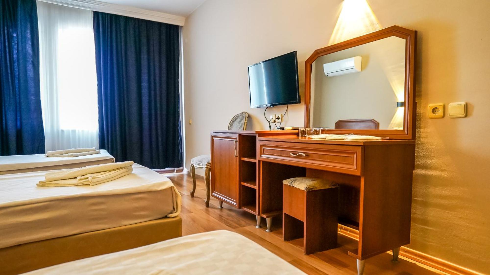Nex Royal Hotel 4*