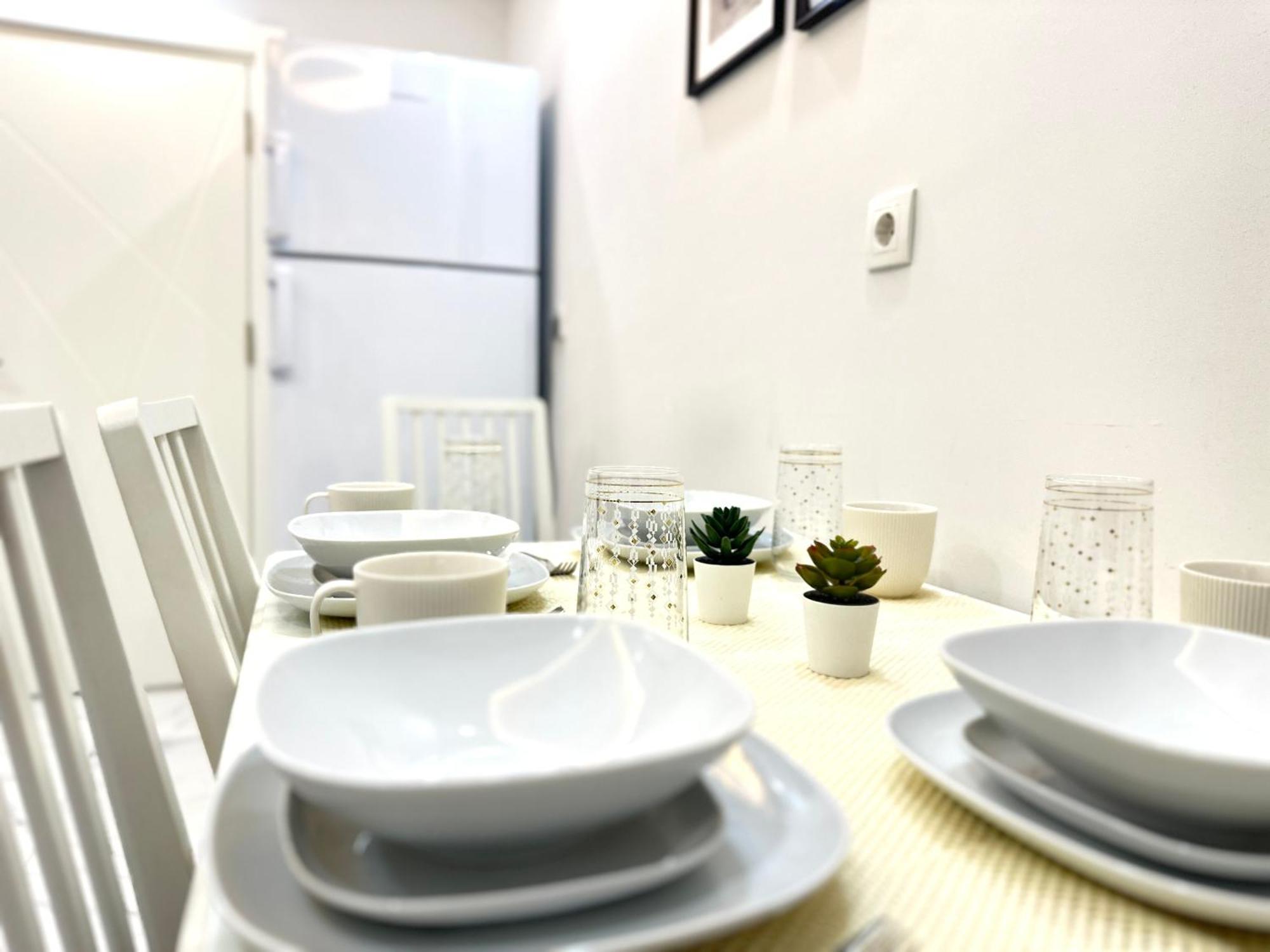 Daire Homely! Design Antalya, Parking, Balcony, Ac! *
