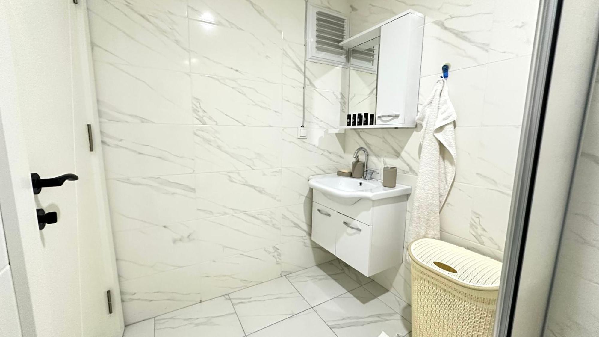 Daire Homely! Design Antalya, Parking, Balcony, Ac!