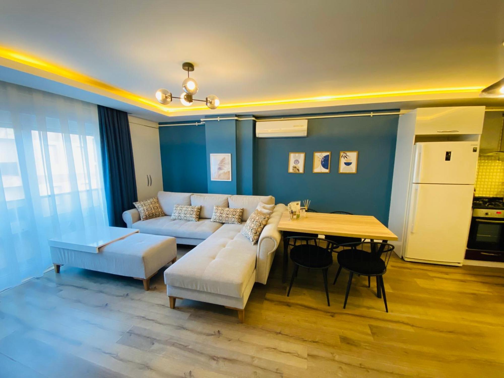 Apart-hotel Royal Loft 4*