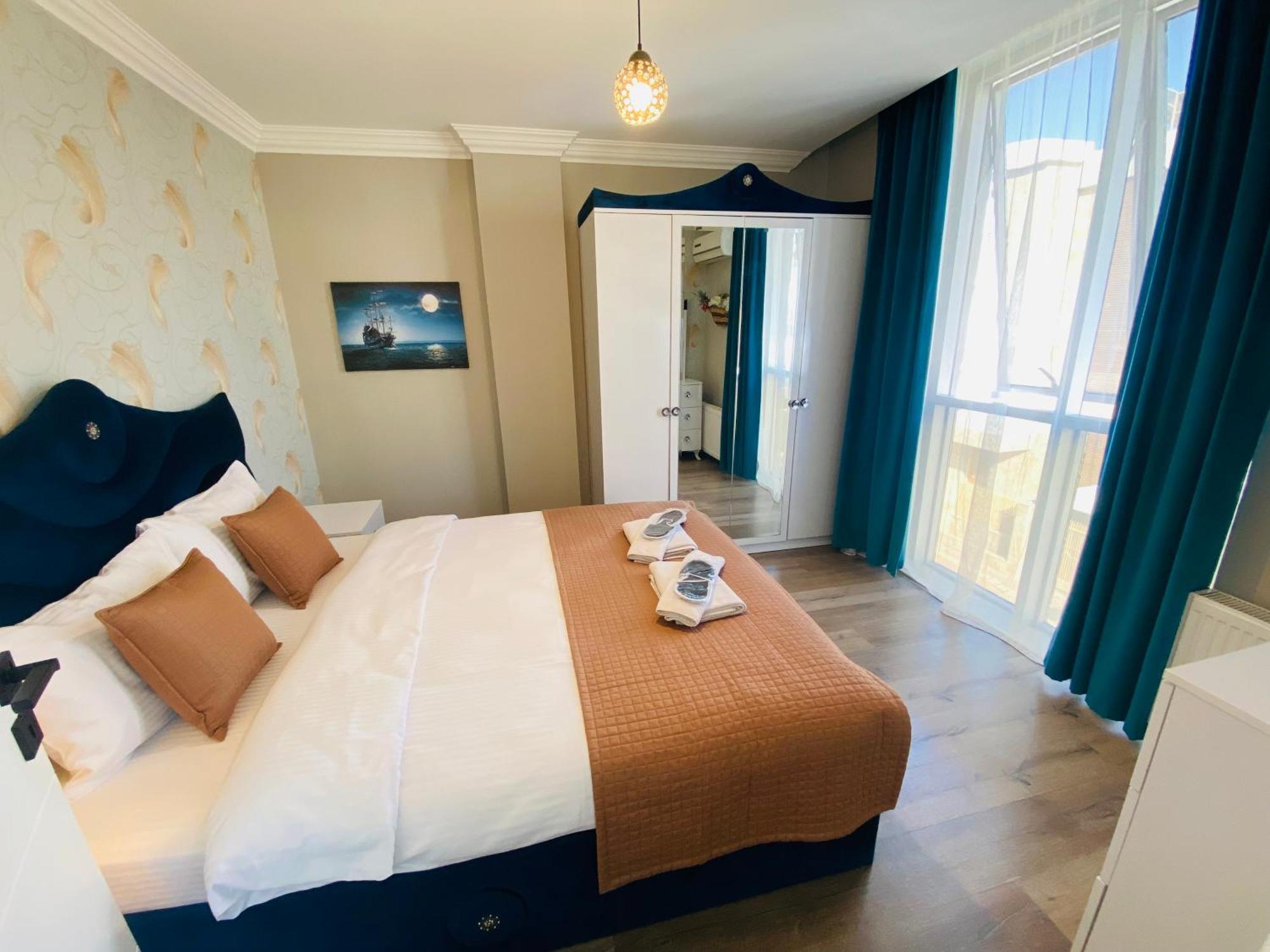 Apart-hotel Royal Loft 4*