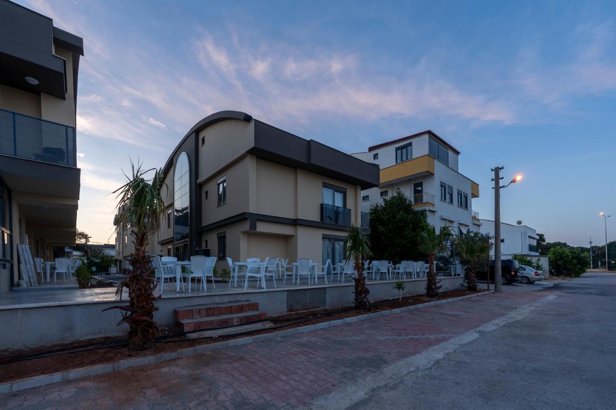 Lara Homes Aparthotel 2*