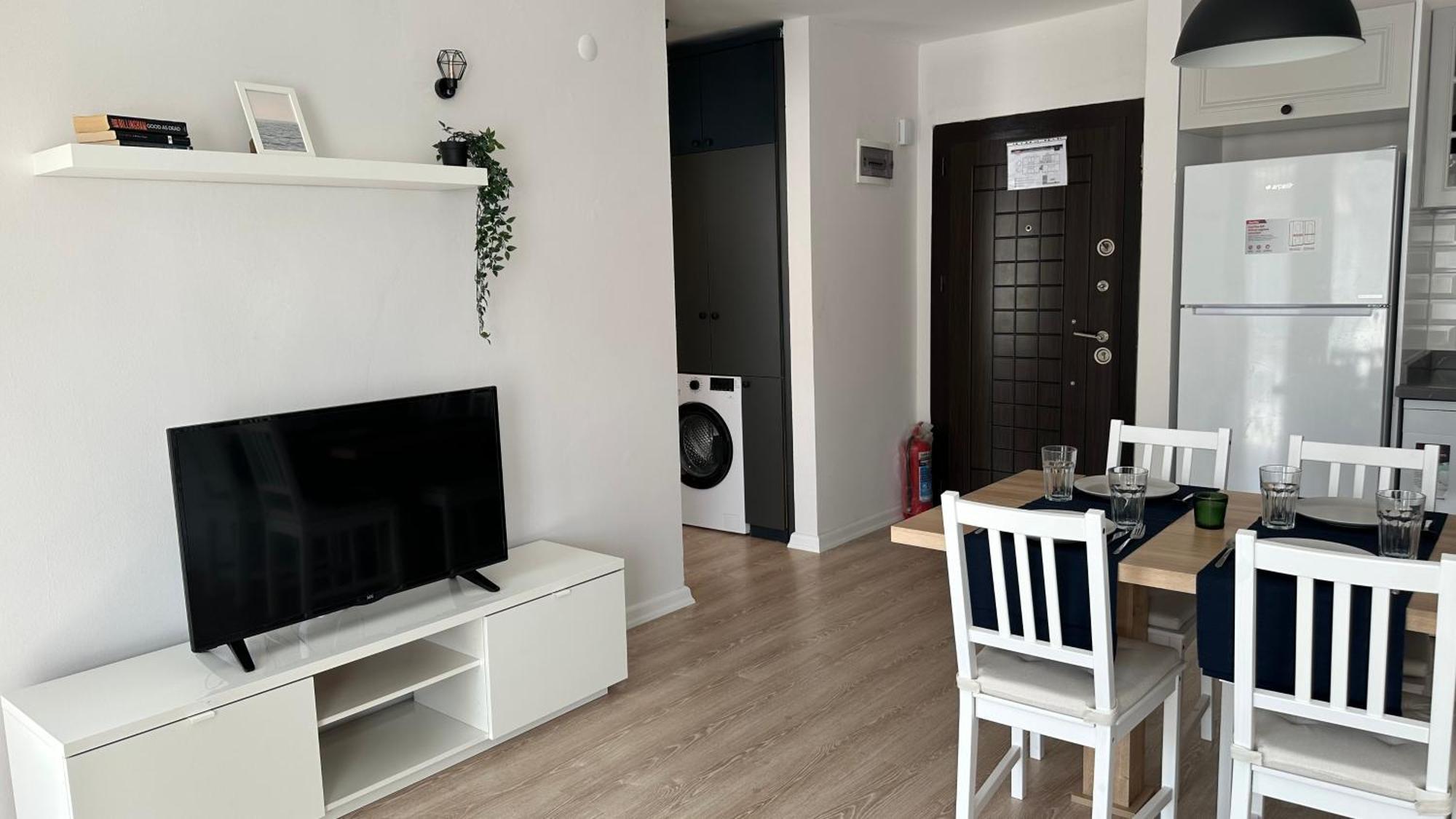 Skovde Apartamento Antália