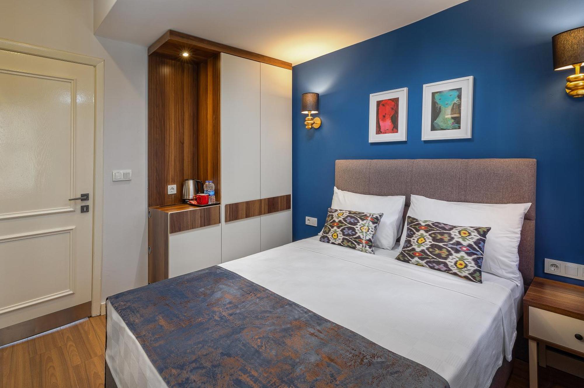 Hotel Mono Hotel 3*