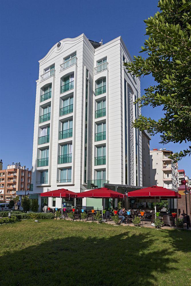 The & Apart-hotel