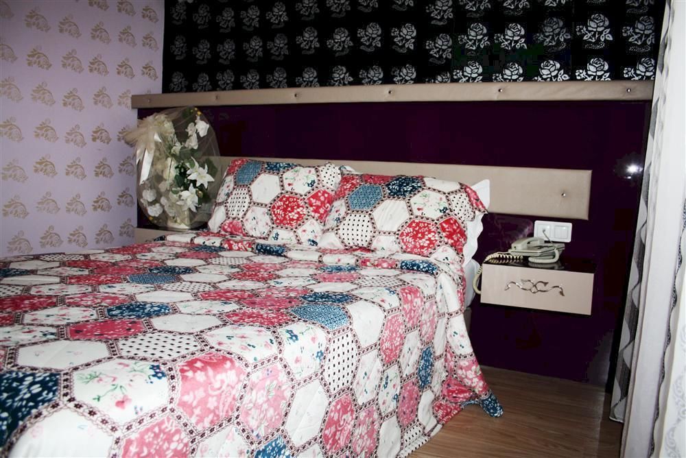 Rozz 1 Hotel