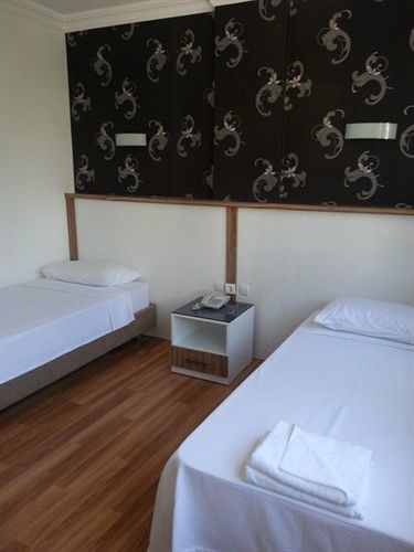 Lara Atalla Otel