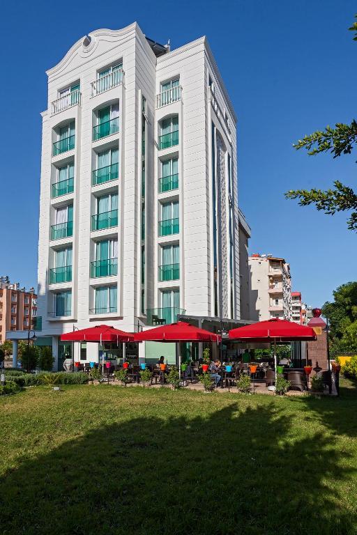 Apart-hotel The &