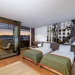 Nirvana Cosmopolitan Hotel - Convention & Sports Center