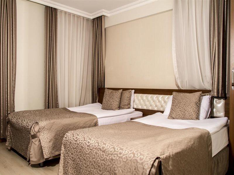 The Corner Park Otel 3*