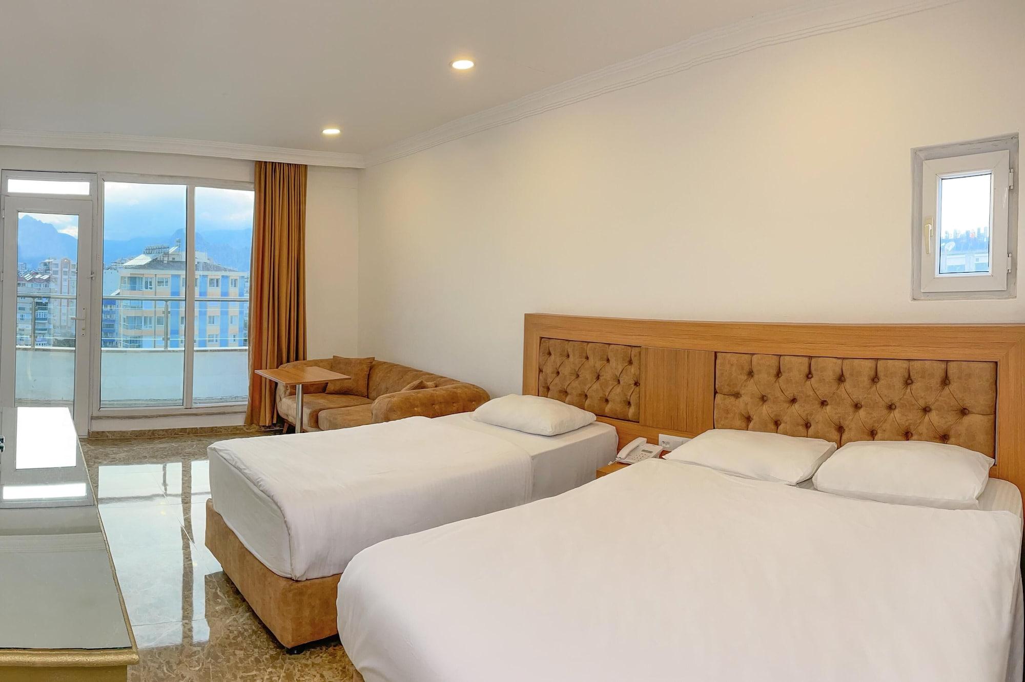 Kristal Otel