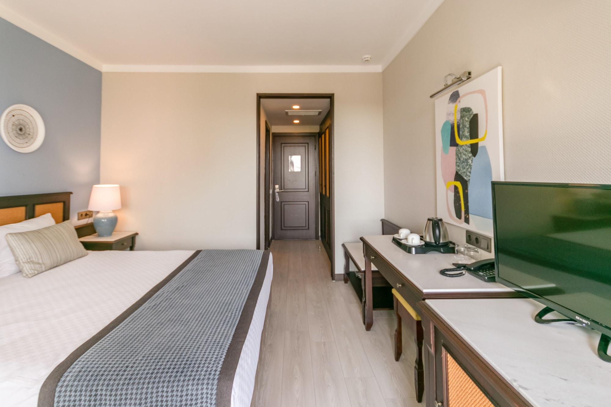 Lara Park Apartment *