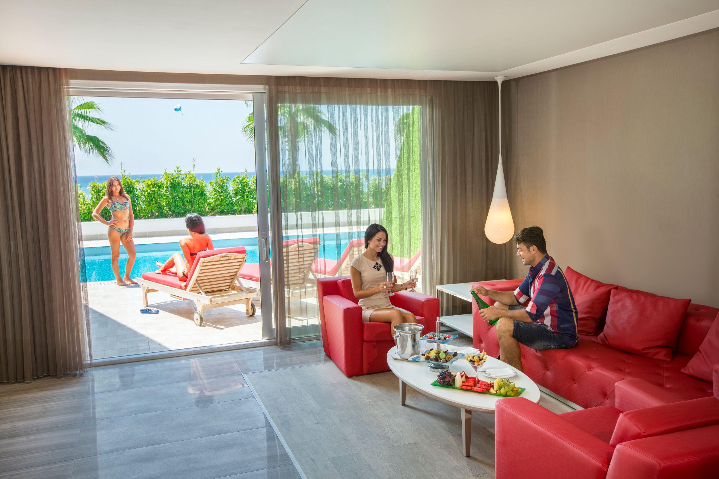 Adam & Eve Hotel 4*
