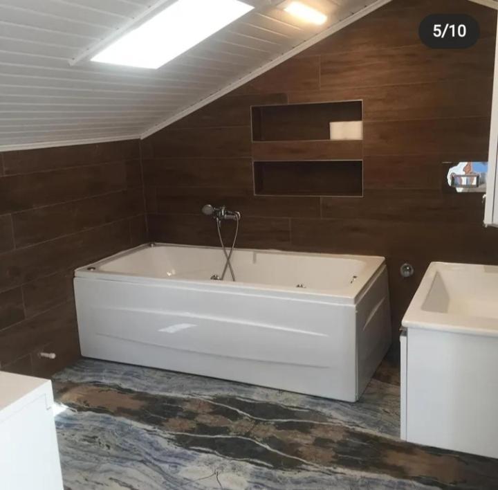 Bat Aparthotel *