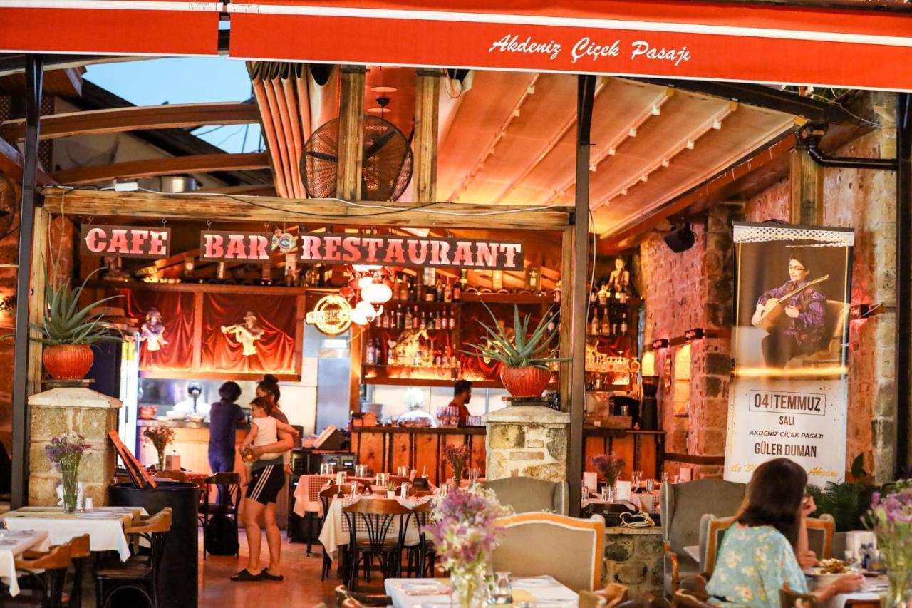Goodman & Bistro Antália