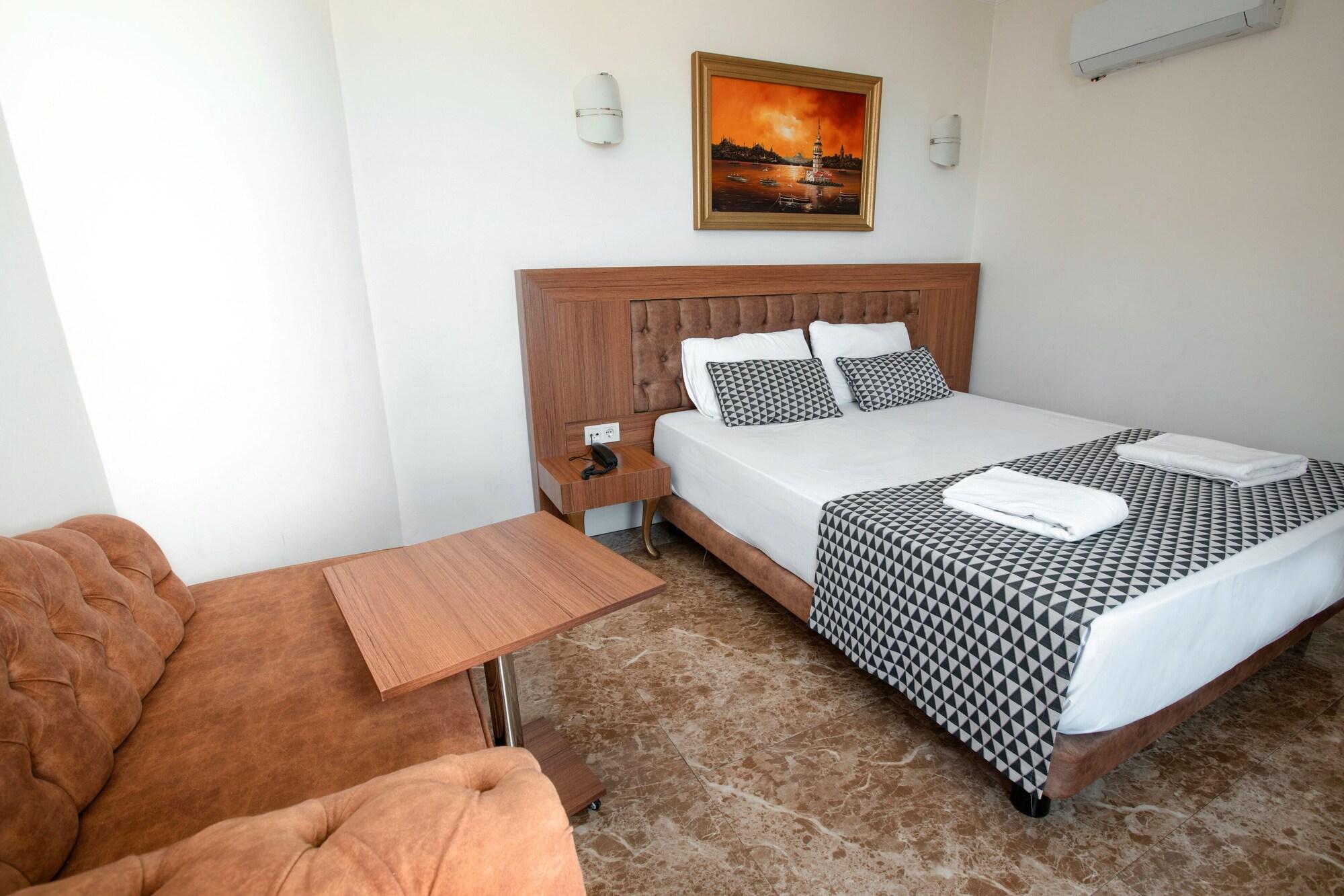 Kristal Otel Antalya