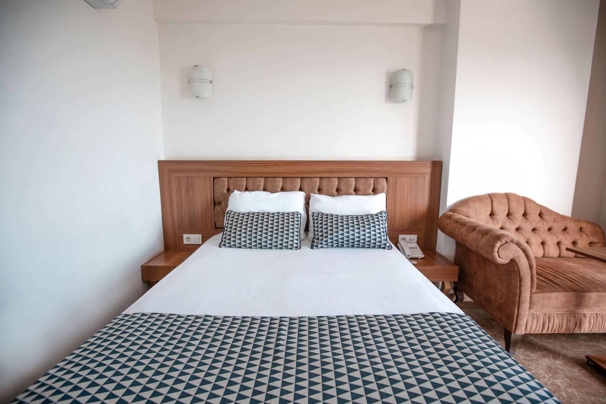 Kristal Otel 3*