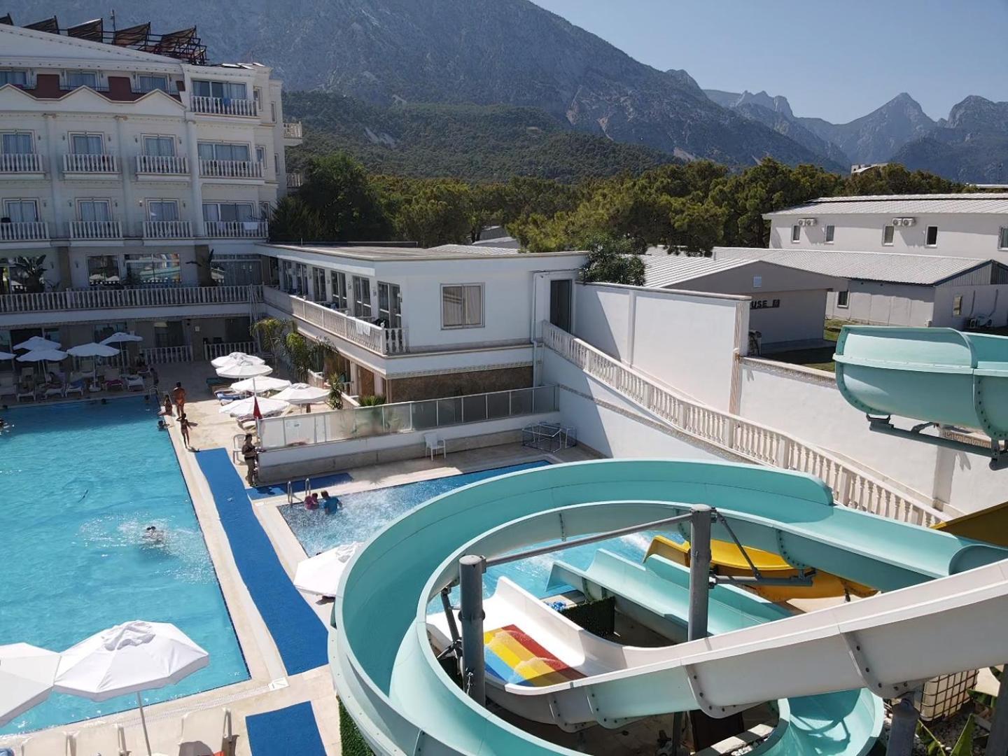 Sl La Perla Kemer * Antália
