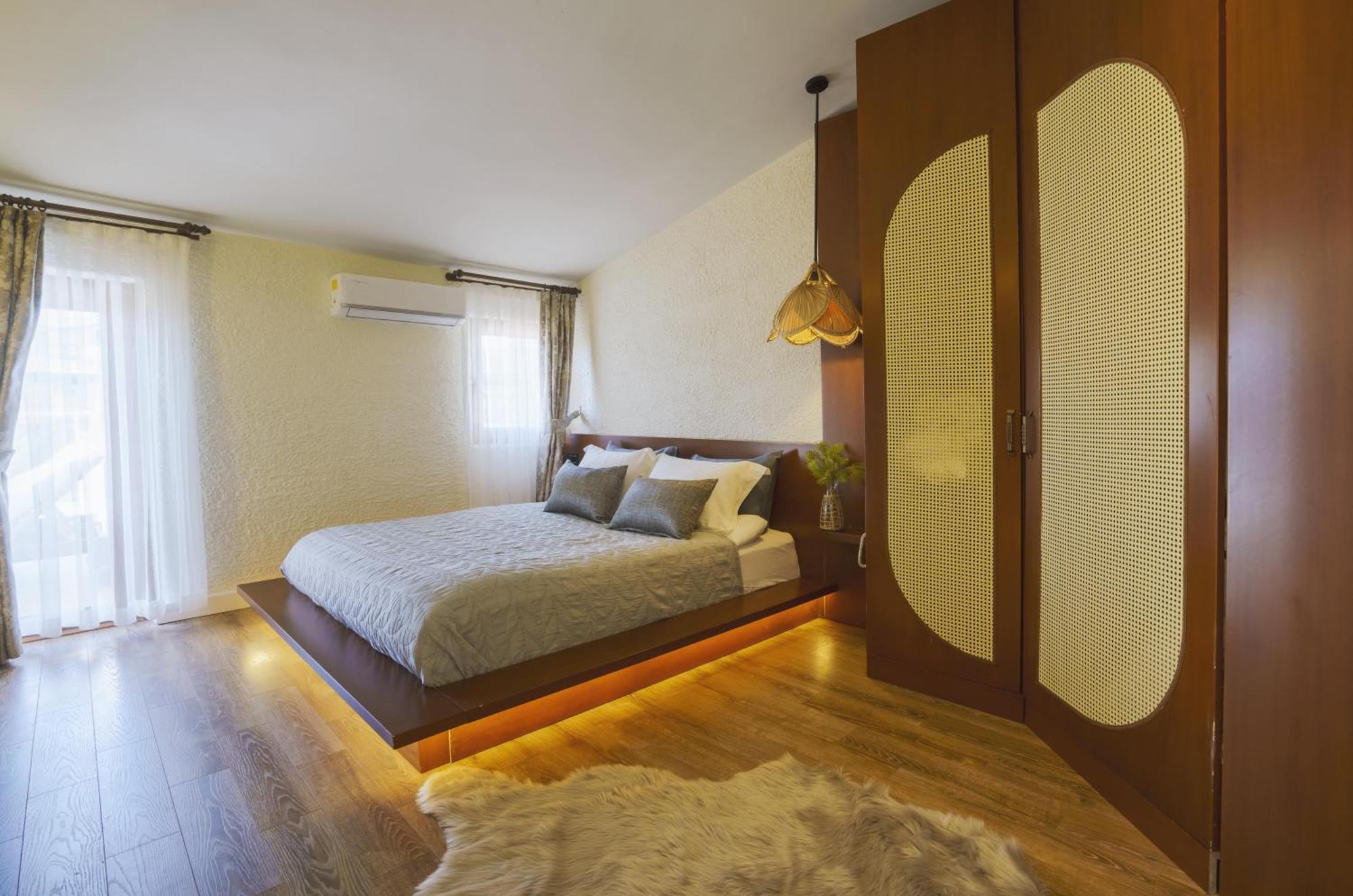 Qinn Otel