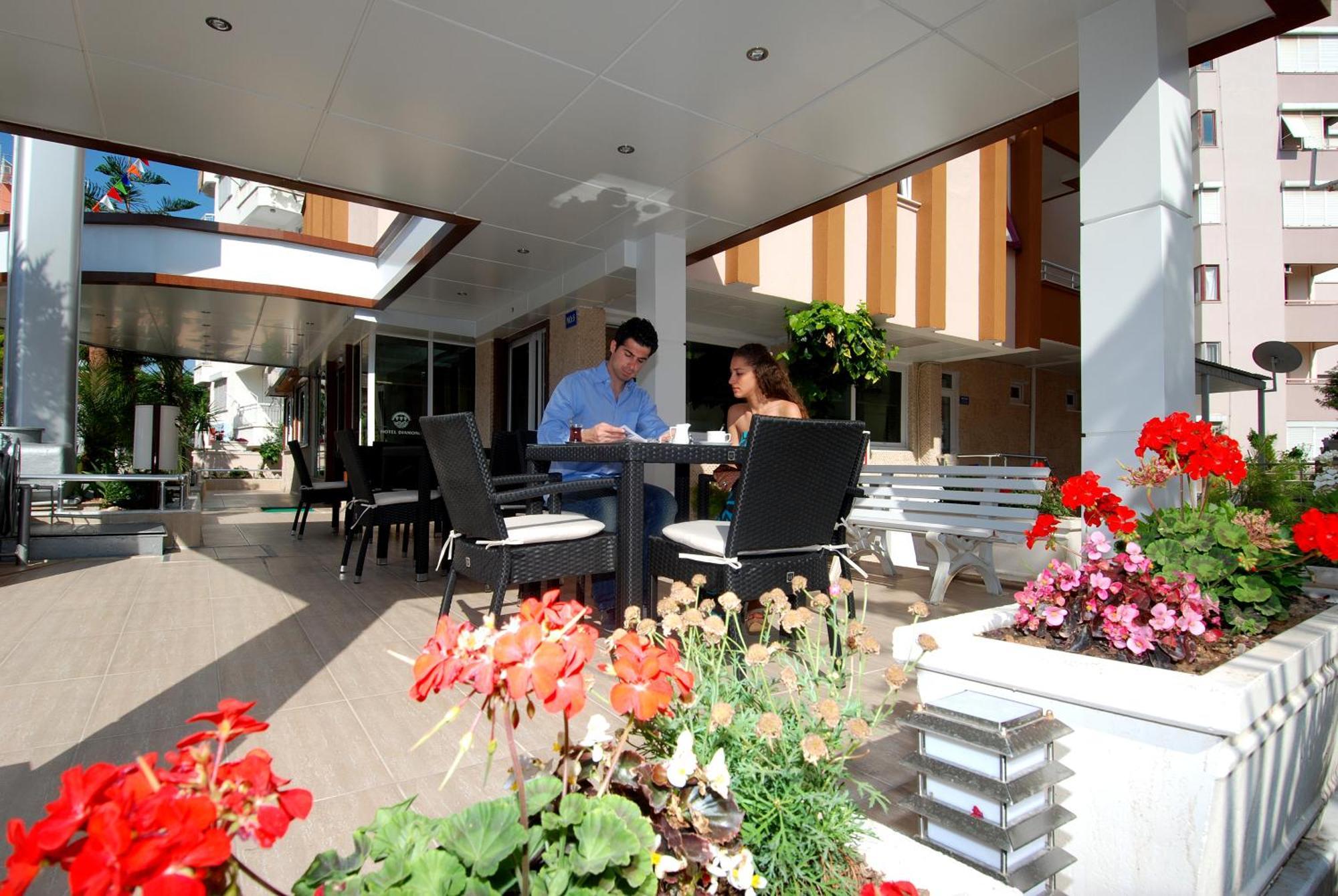 Otel Lara Diamond Antalya