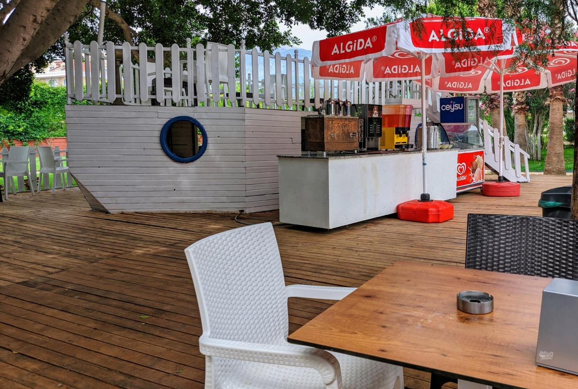 Uk Kiris Hotel Antália