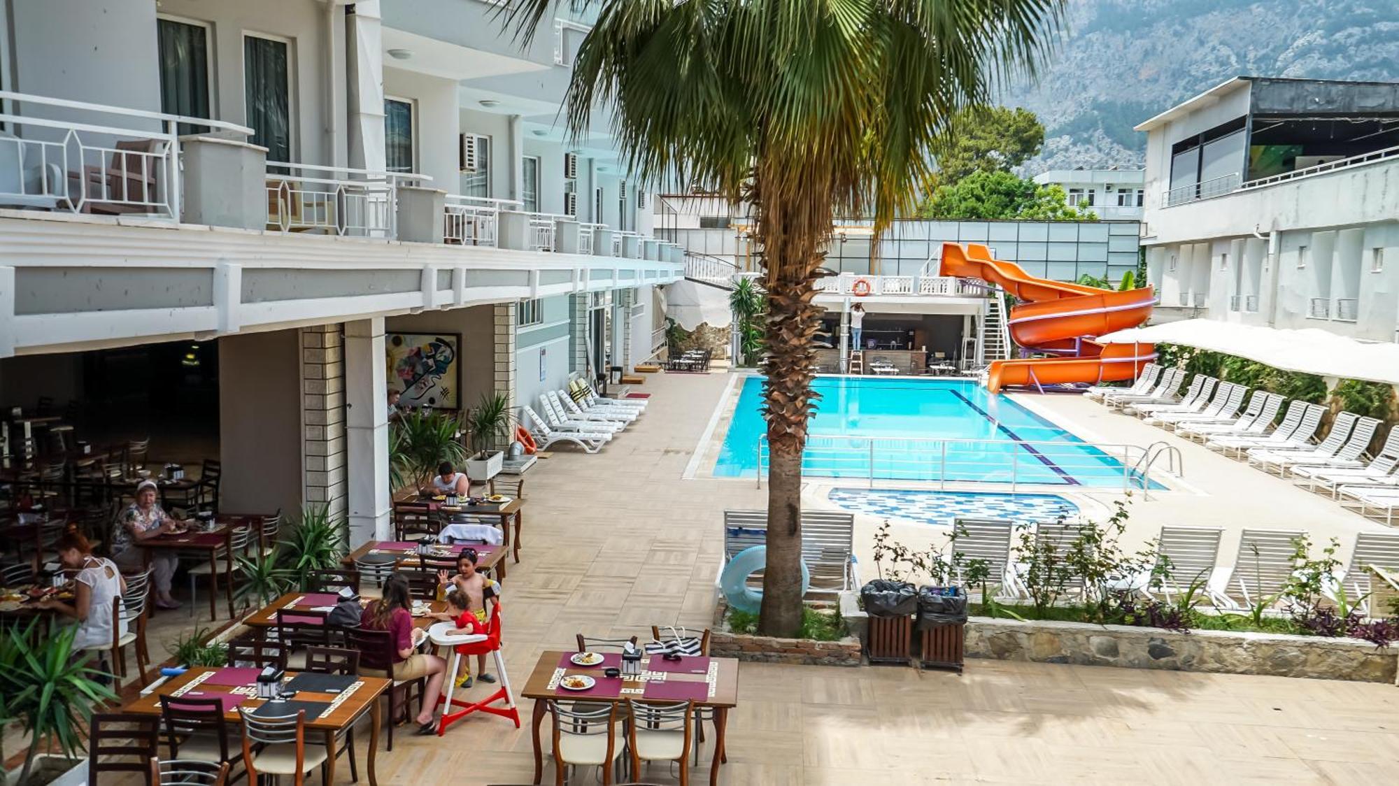 Nex Royal Hotel