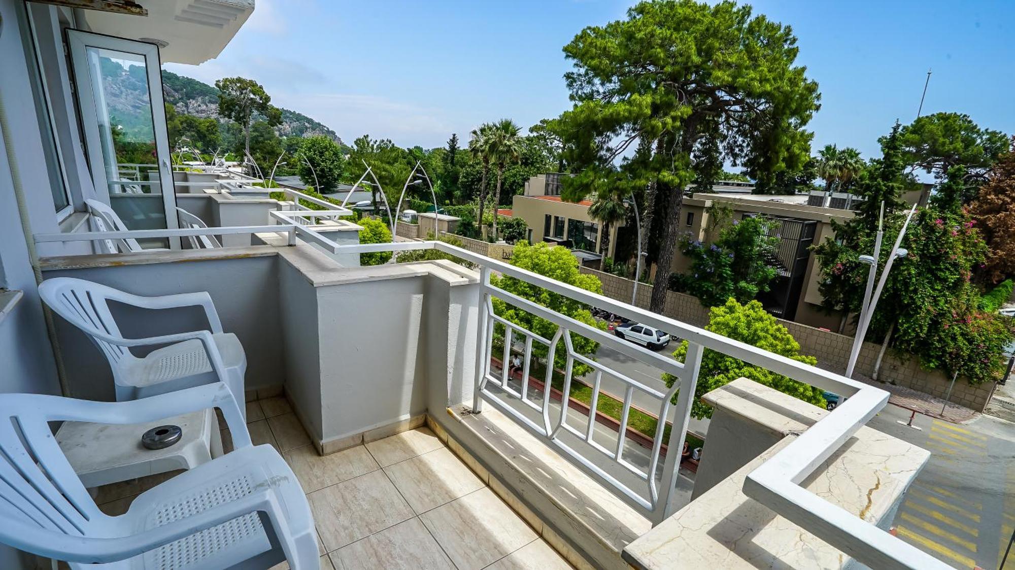 Hotel Nex Royal 4*