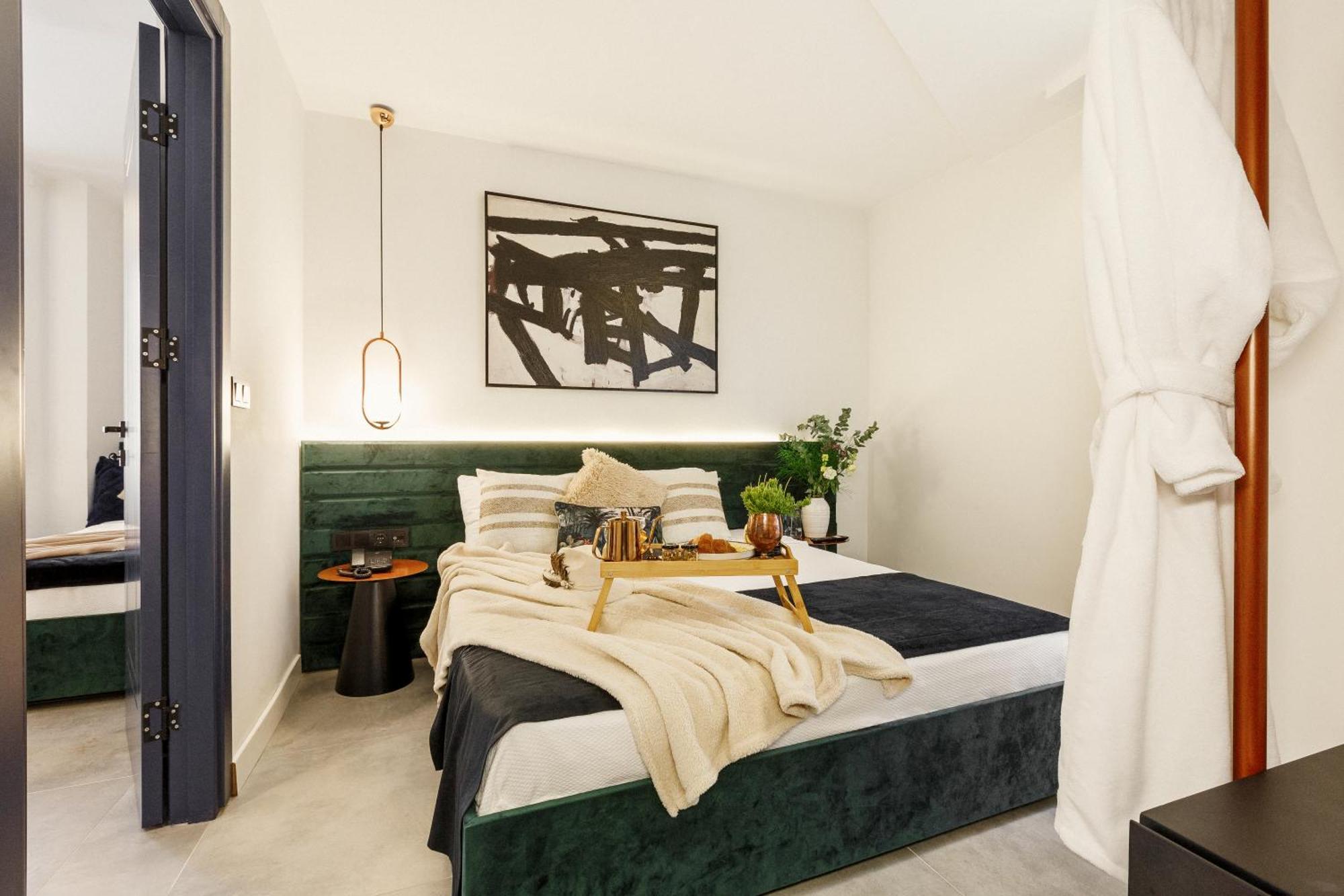 Luff Living - Adult Only *