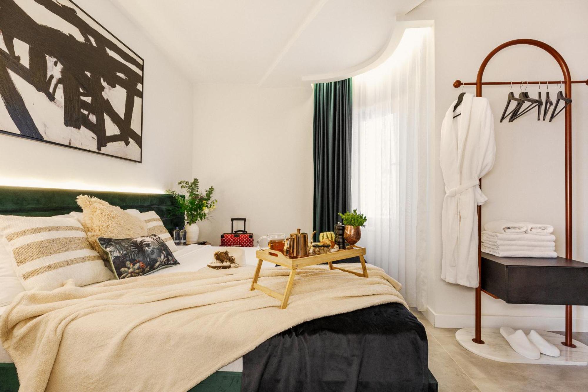 Luff Living - Adult Only 12