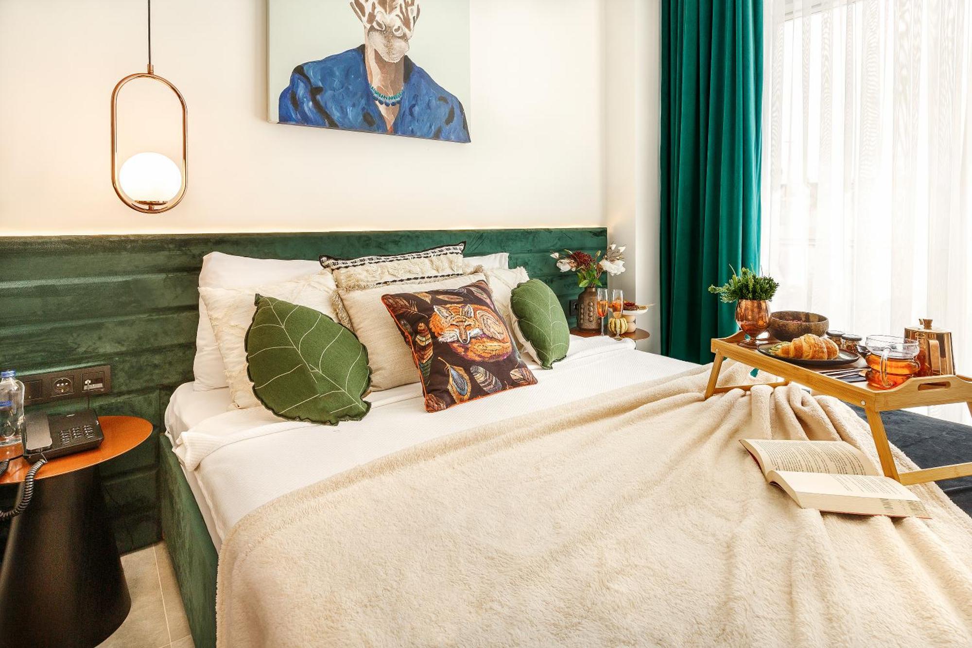 The One Living - Adult Only Hotel