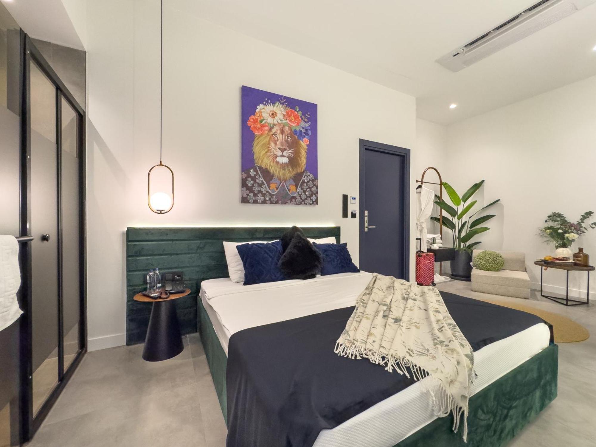 Luff Living - Adult Only 12 *