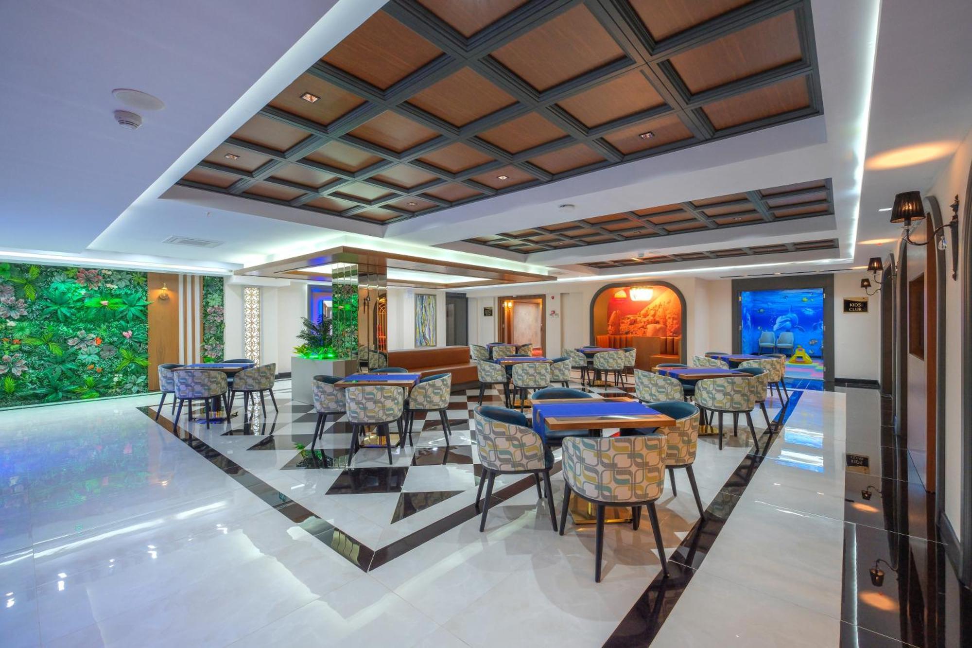 Otel Elysium Deluxe *