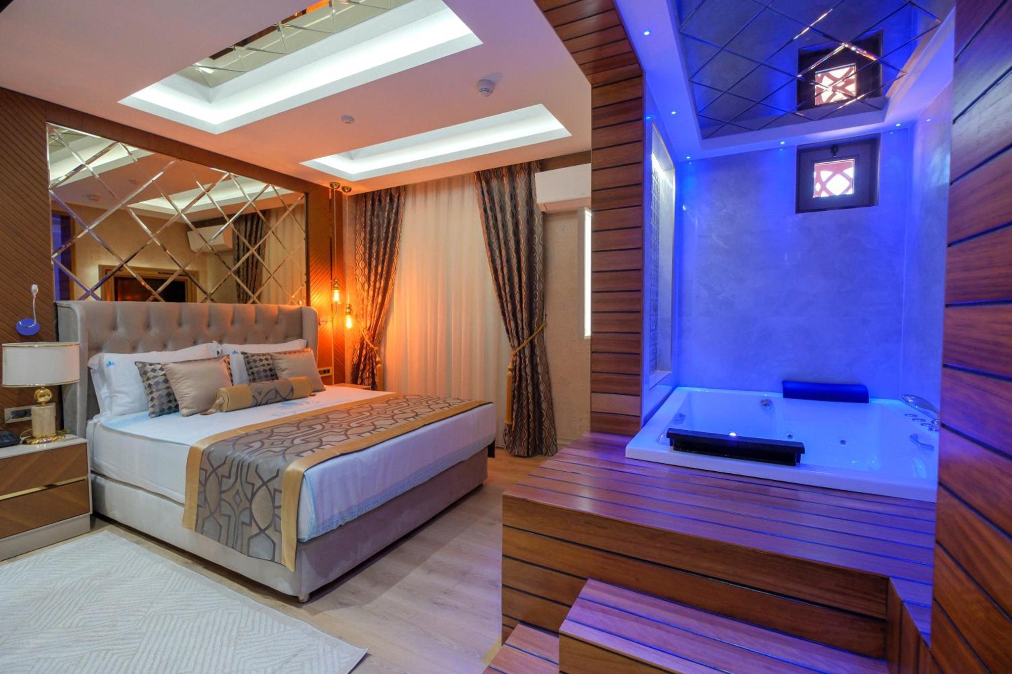 Elysium Deluxe Otel
