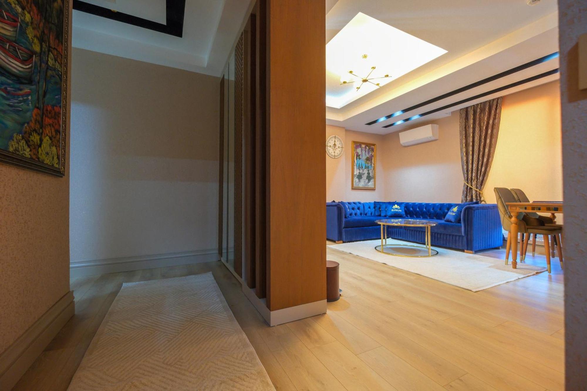 Elysium Deluxe Otel