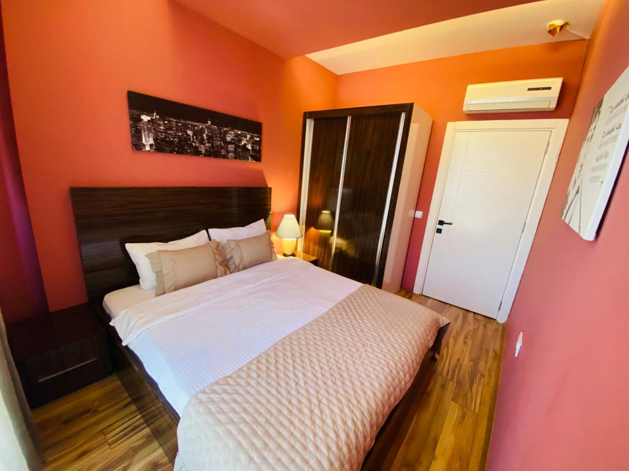Royal Loft Aparthotel