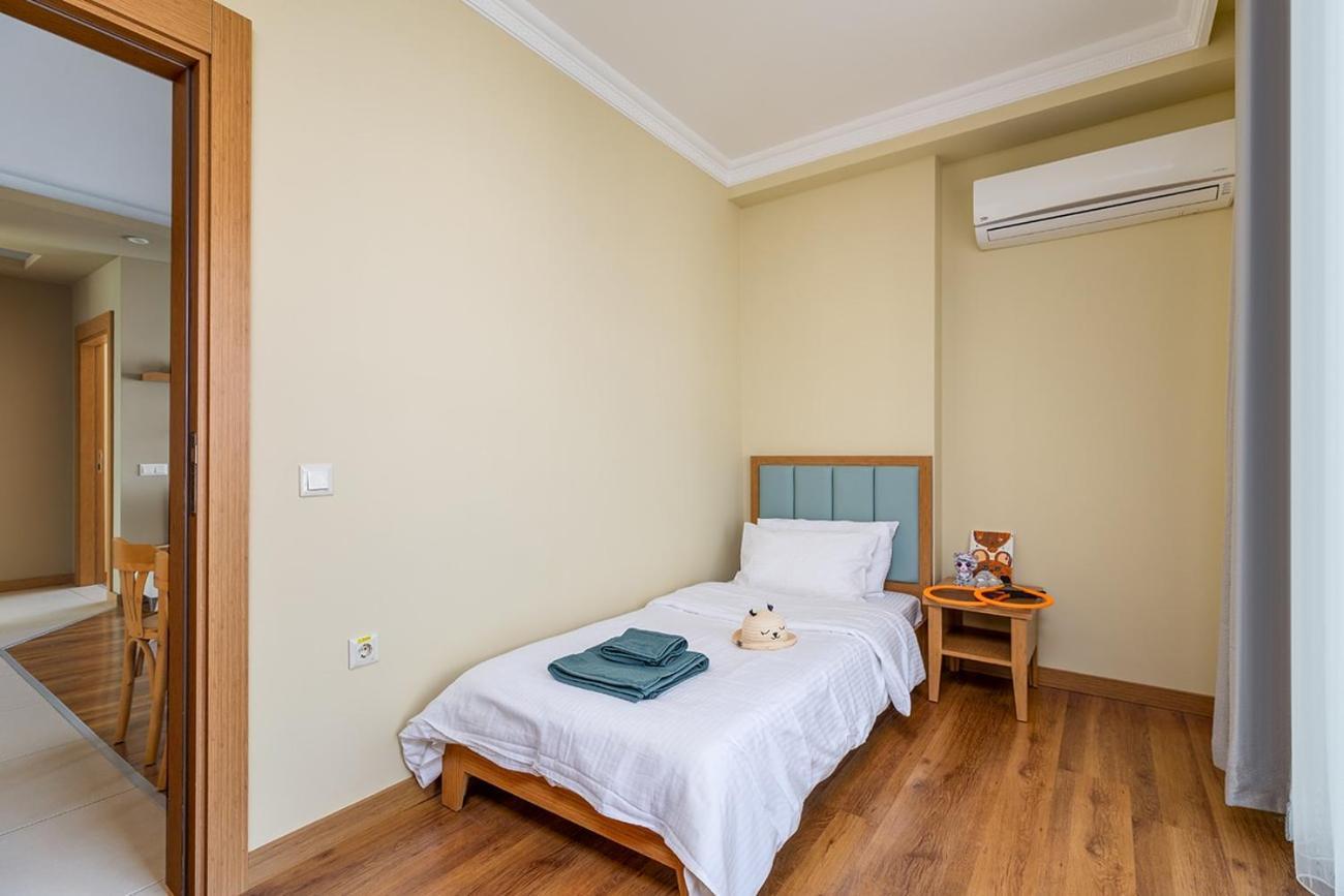 The Apart-hotel