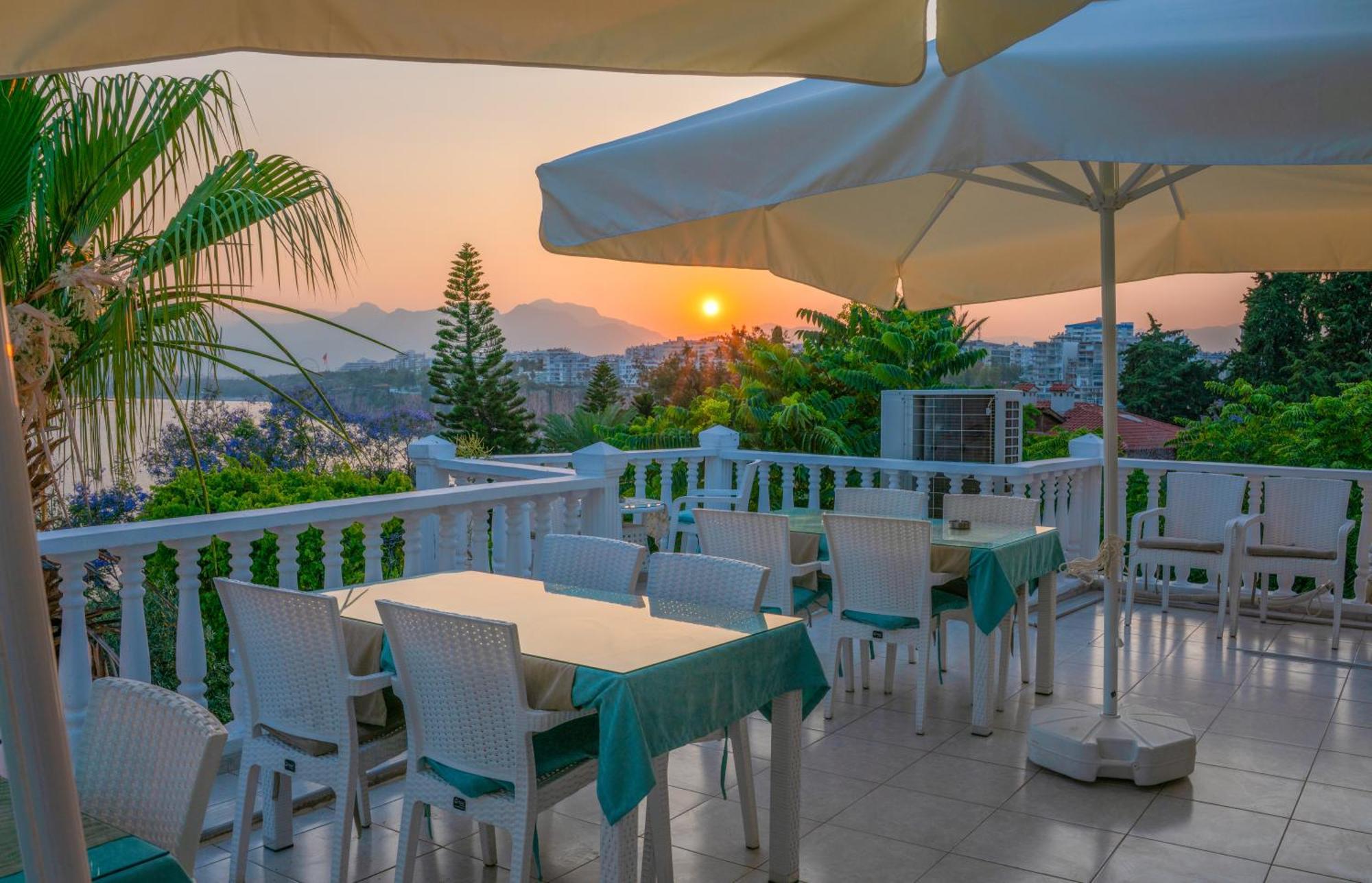 Guest house Bacchus Antalya