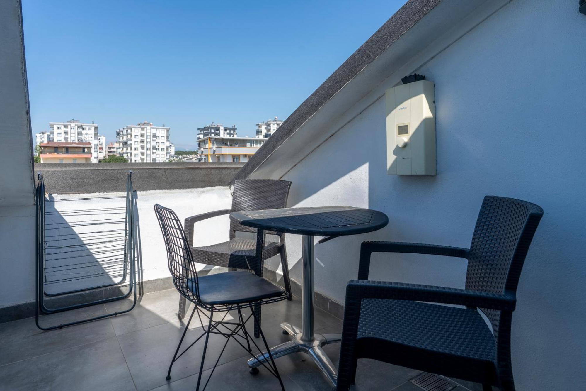 Lara Homes Aparthotel 2*