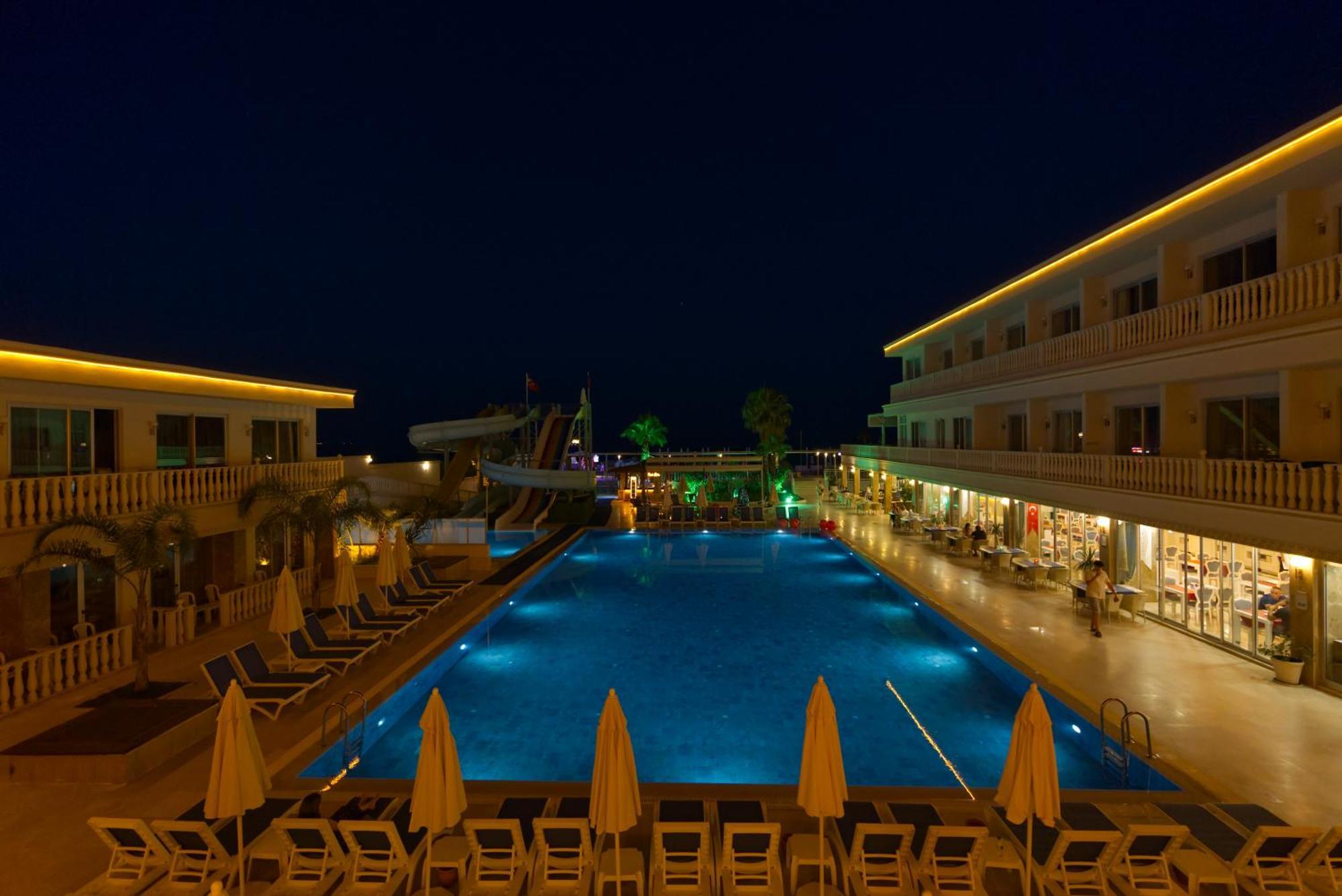 Sl La Perla Kemer * Antália